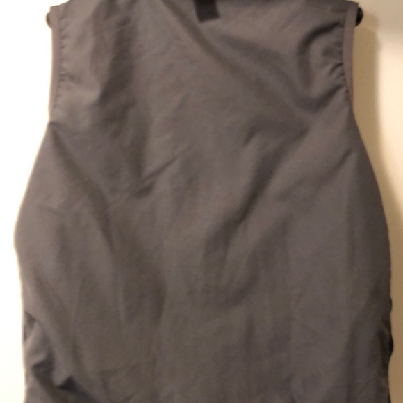 Gap reversible navy fleece vest - Girl’s large, women’s small - Picture 4 of 4